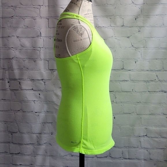 Nike Tank Top - Picture 2 of 7